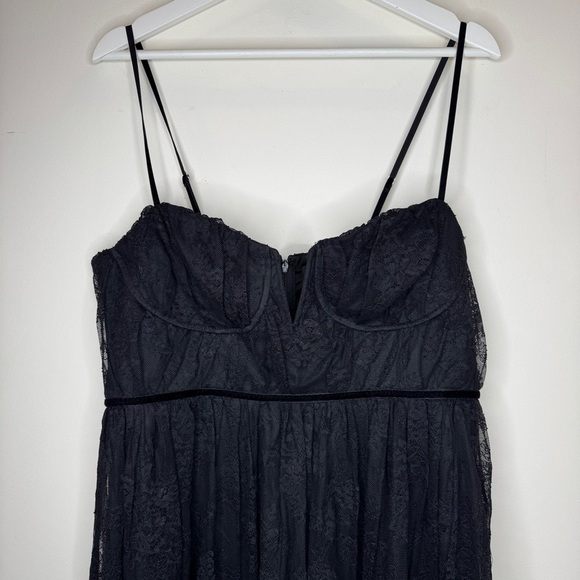 NWT Lulu's Black Lace Midi Dress Size XL - Picture 5 of 8
